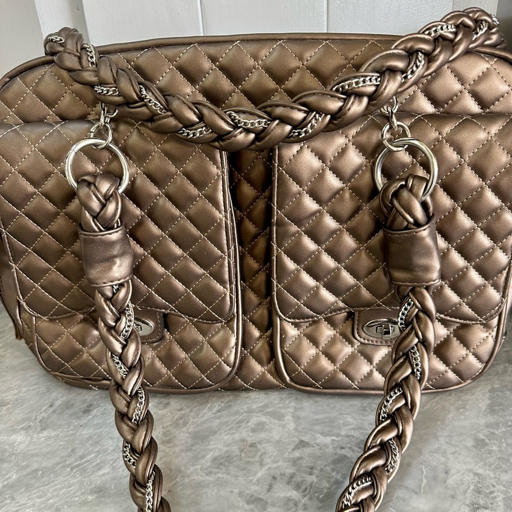 Kwigy-Bo Luxury Pet Carrier